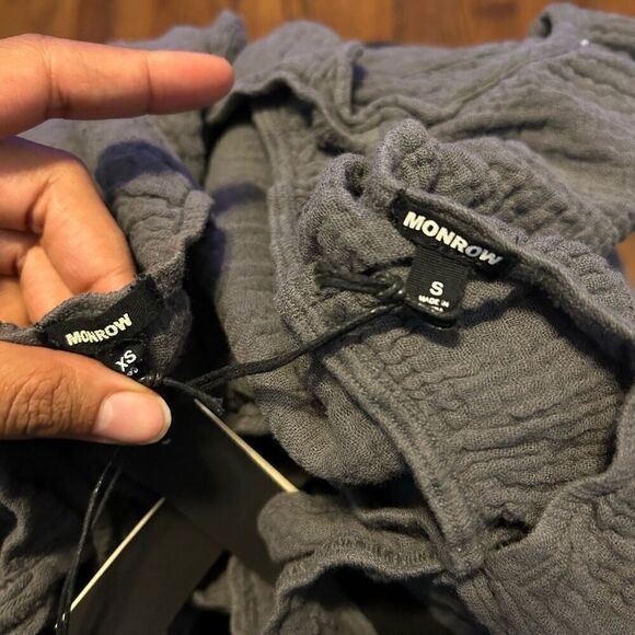 New Monrow blouse - Picture 5 of 6